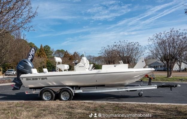New Skeeter Bay Boats and Bass Boats less than cost